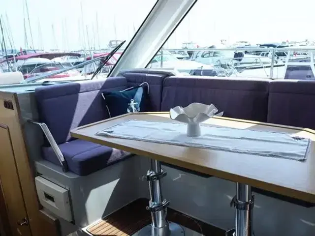 Bavaria E40 Flybridge