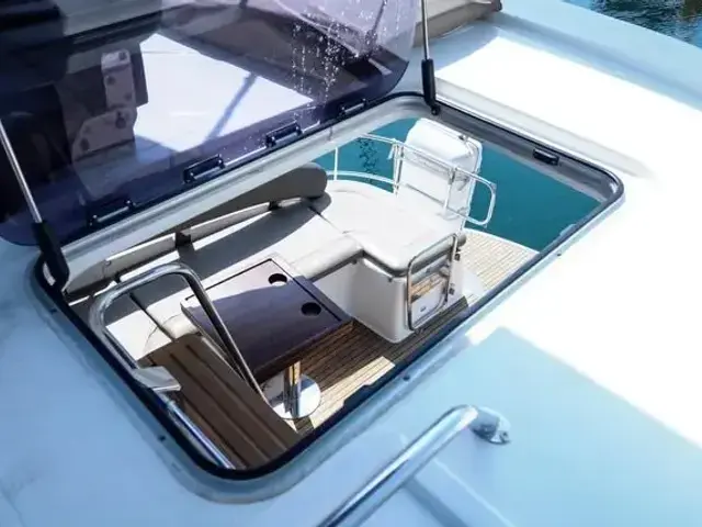 Bavaria E40 Flybridge