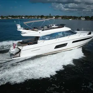 2015 Prestige 55'