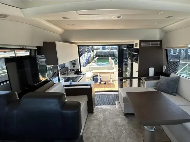 Prestige 46'