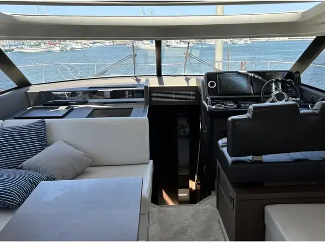 Prestige 46'