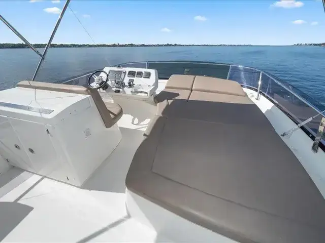 Prestige 55'