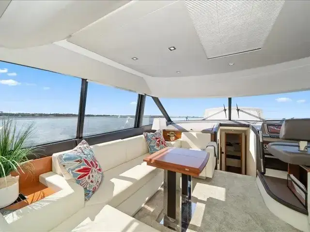 Prestige 55'