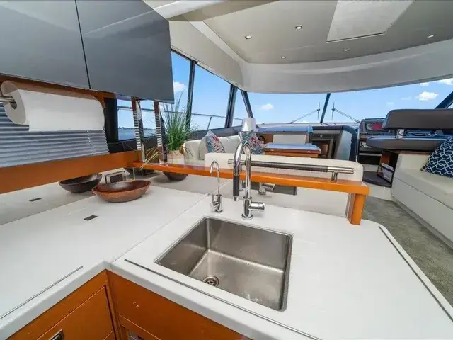 Prestige 55'