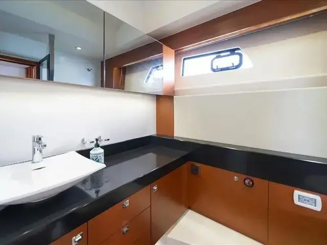 Prestige 55'