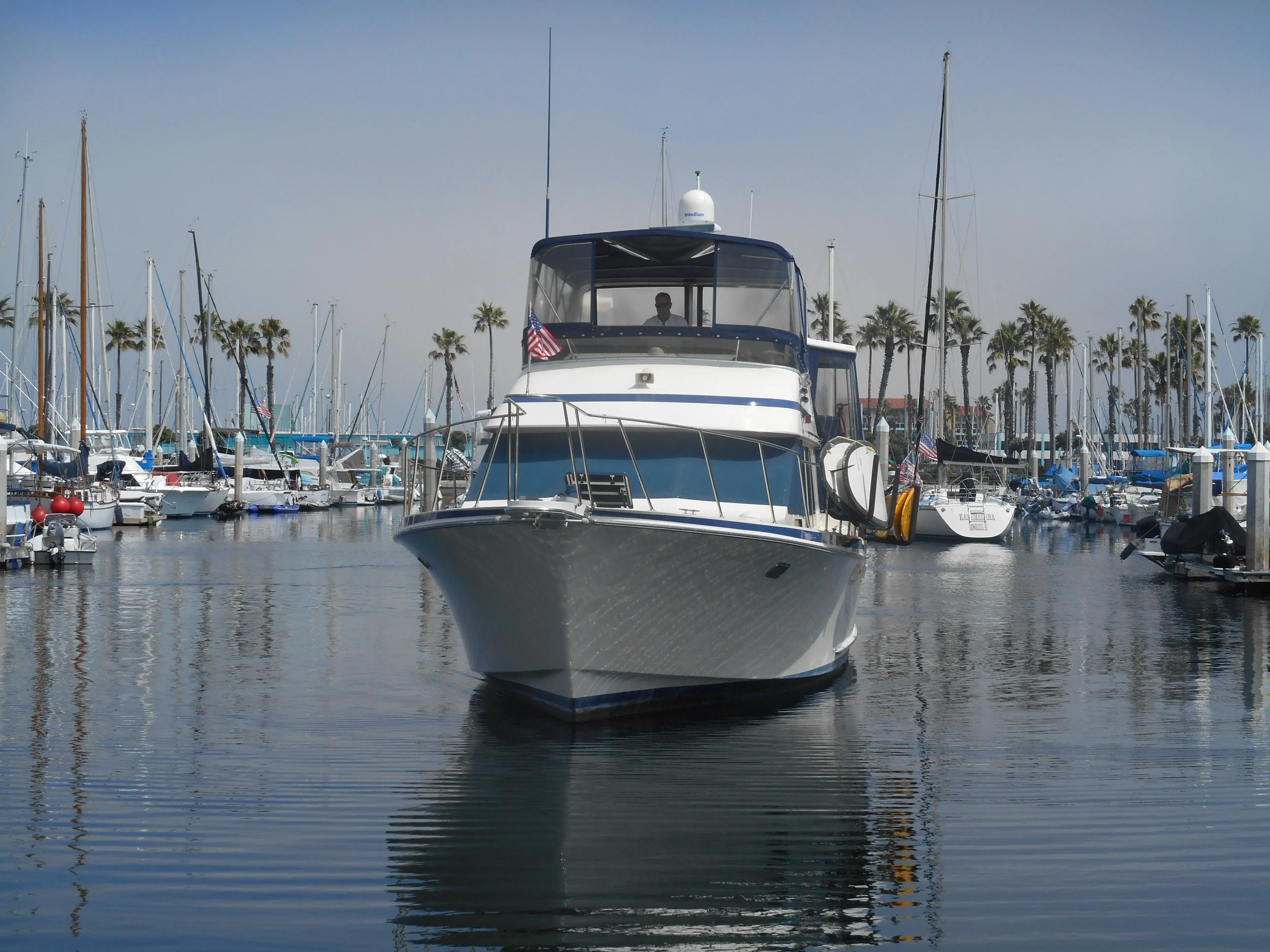 1990 Tollycraft 44 cockpit motoryacht