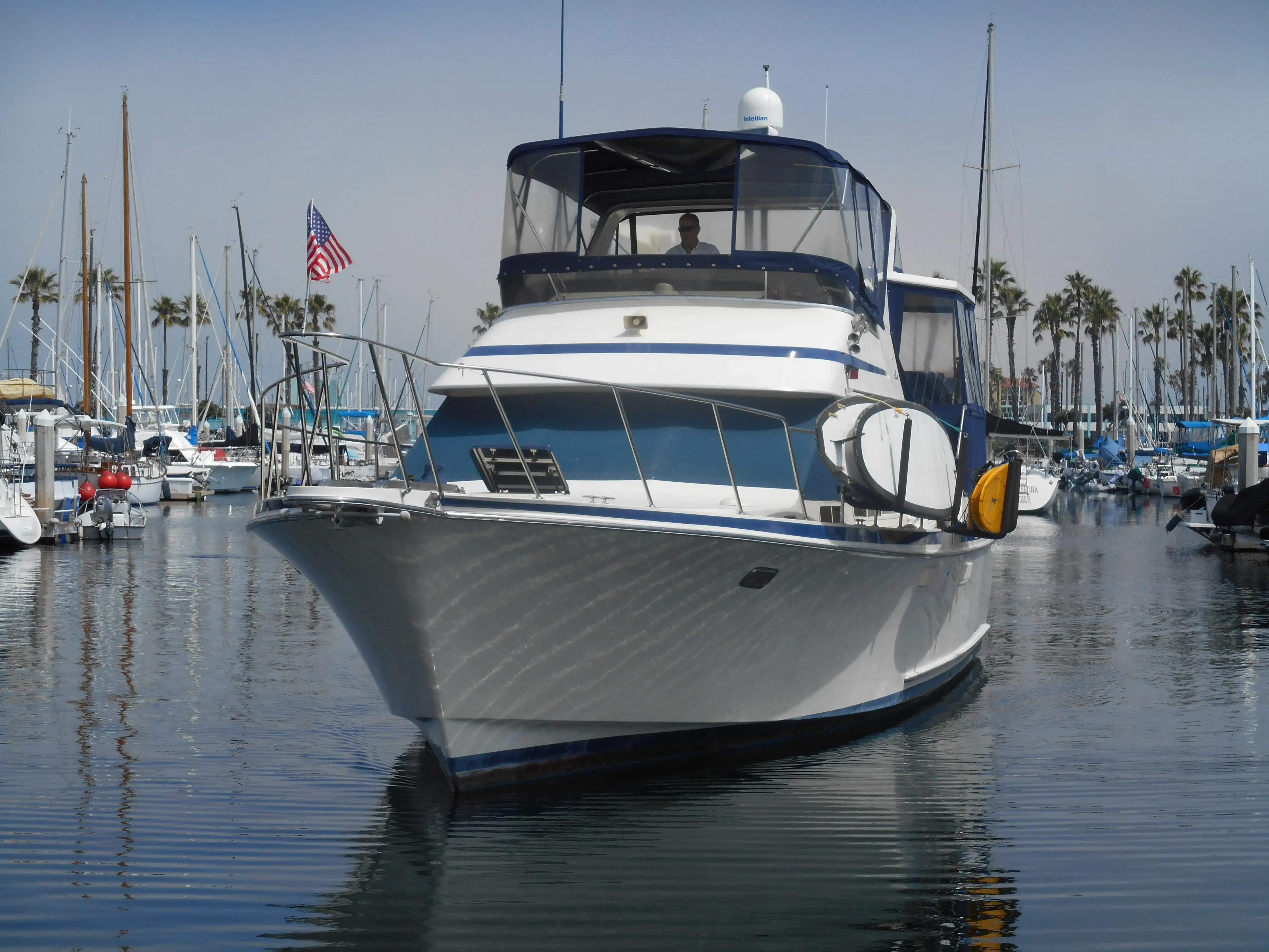 1990 Tollycraft 44 cockpit motoryacht