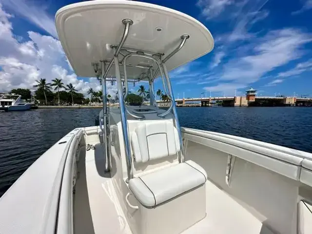 Jupiter 26 Fs Center Console