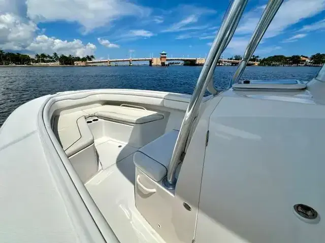 Jupiter 26 Fs Center Console