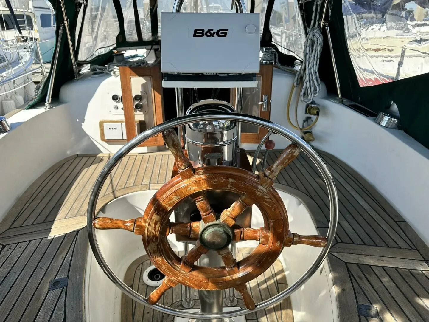 1985 Vagabond 39