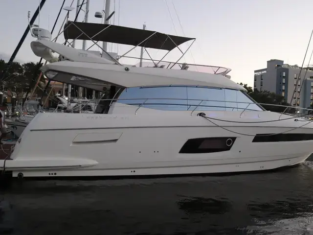 Prestige 55'