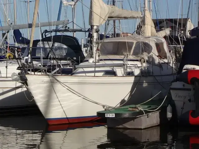 Camper & Nicholson 39 KETCH