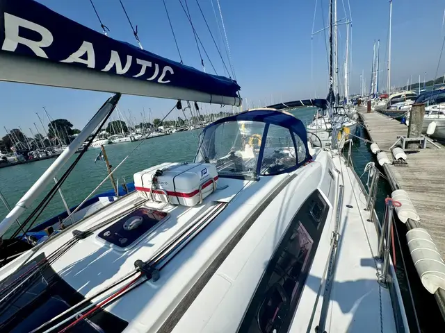 Beneteau Oceanis 43