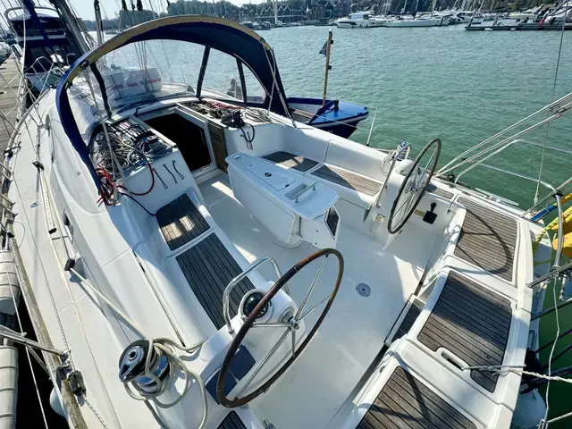 Beneteau Oceanis 43