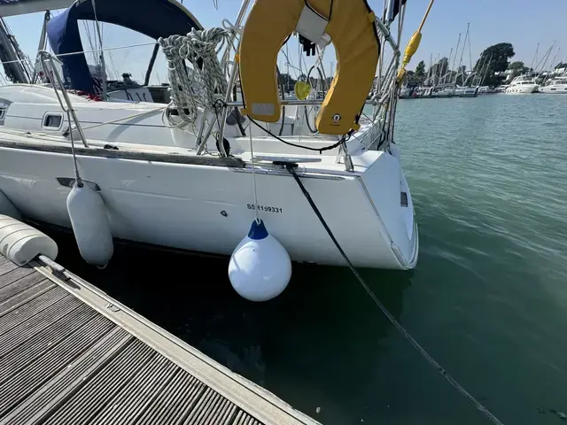 Beneteau Oceanis 43