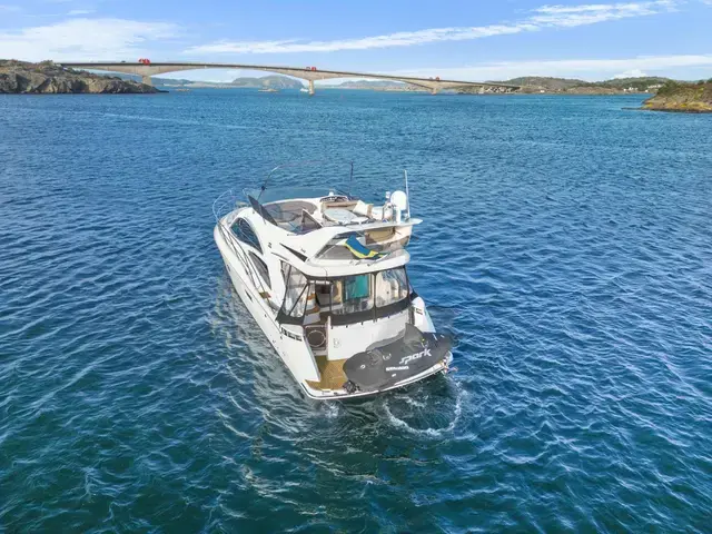 Galeon 440 Fly