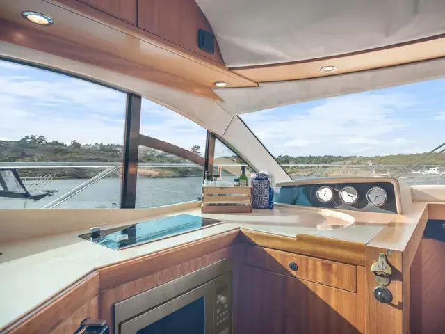 Galeon 440 Fly