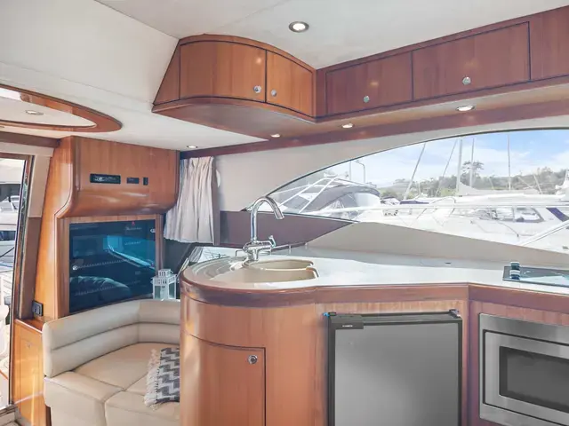 Galeon 440 Fly