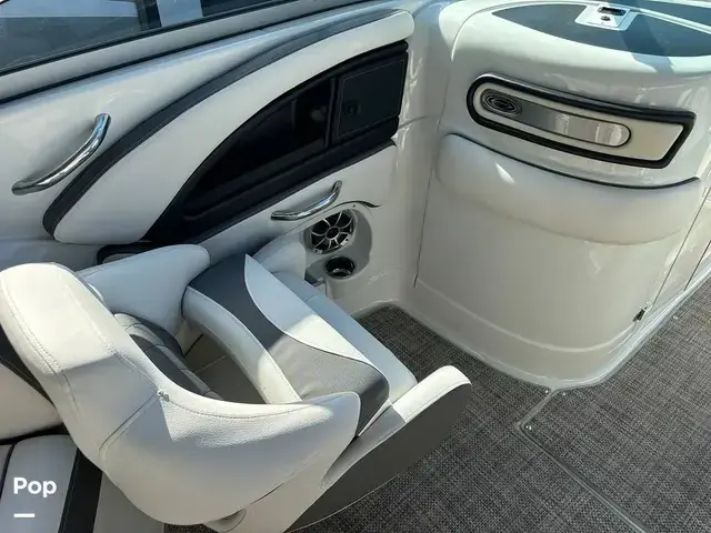 Crownline E255