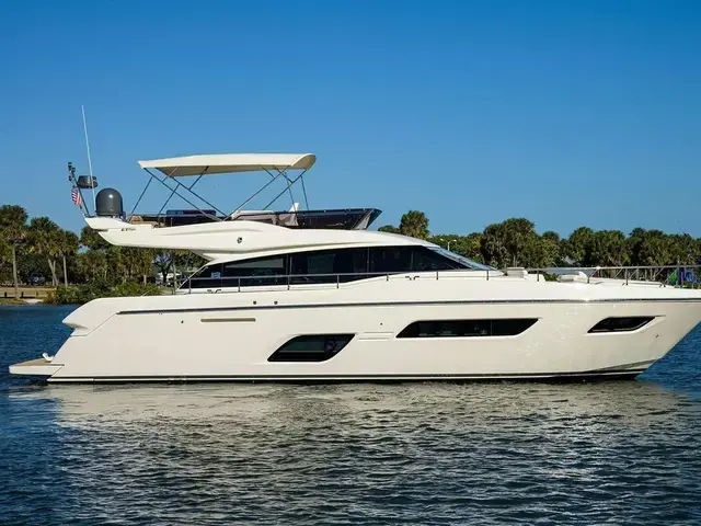 Ferretti Yachts 550