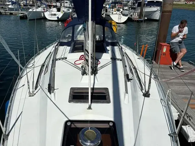 Beneteau First 305