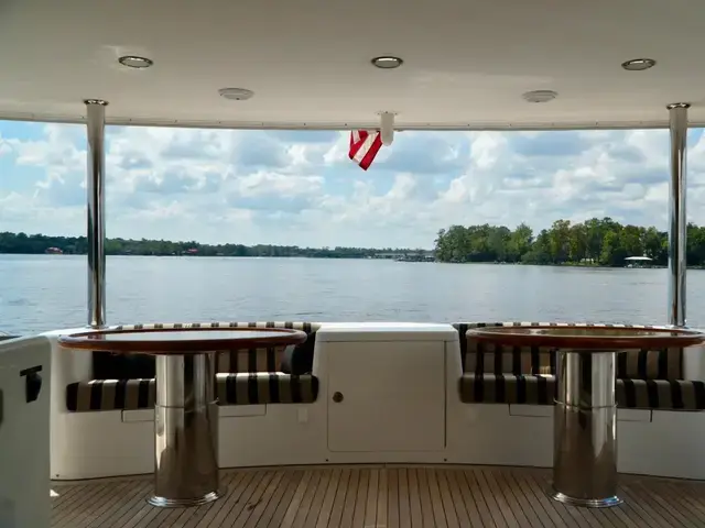 Ocean Alexander 74'