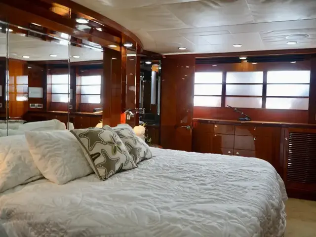 Ocean Alexander 74'