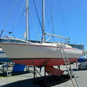 1981 Beneteau First 28