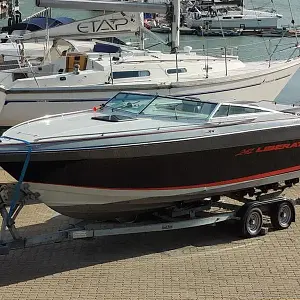 1989 Four Winns 241 Liberator