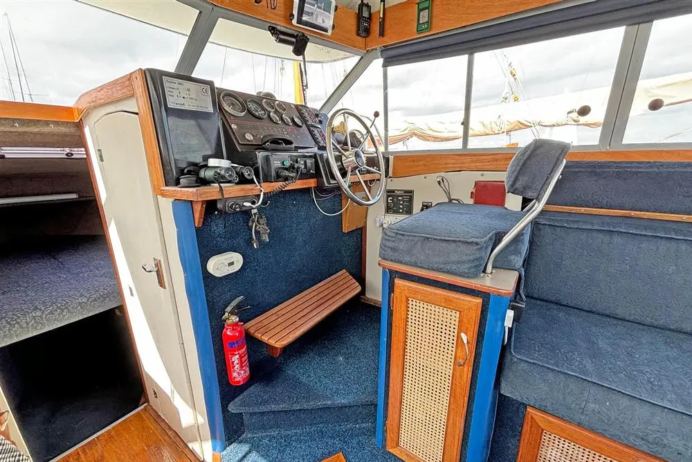 1984 Bayliner 2850