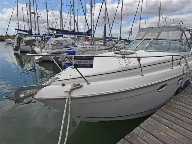 Rinker Fiesta Vee 270