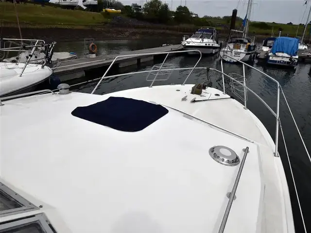 Fairline Sedan 32