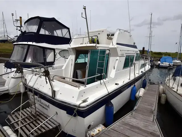 Fairline Sedan 32