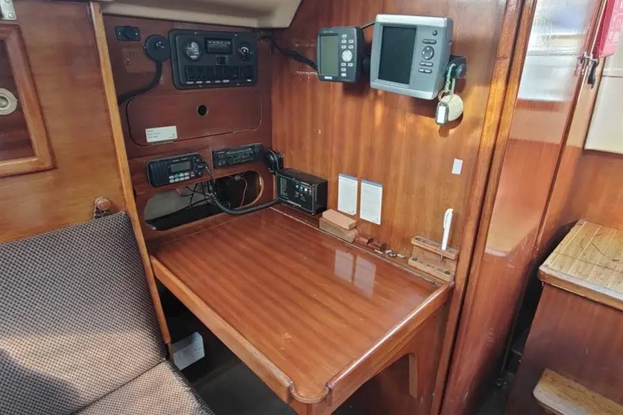 1986 Dehler 31