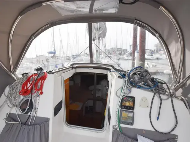 Beneteau First 285