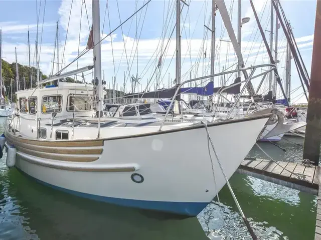 Fisher boats 31