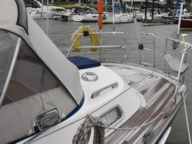 Hallberg Rassy 39