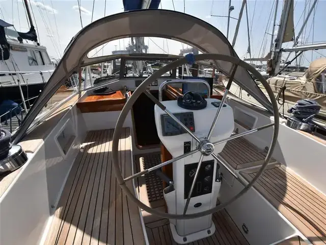 Hallberg Rassy 39