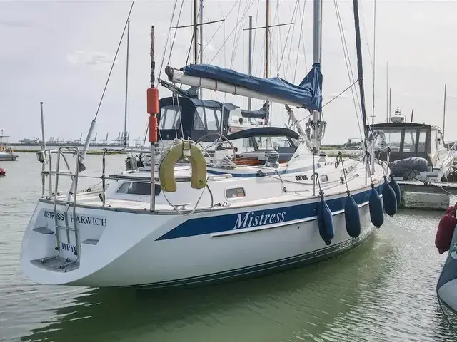 Hallberg Rassy 39