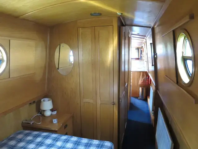 Stenson Narrowboat