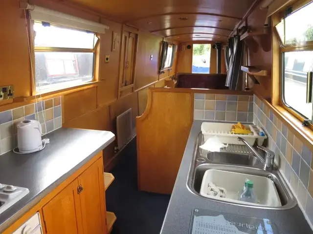 Stenson Narrowboat