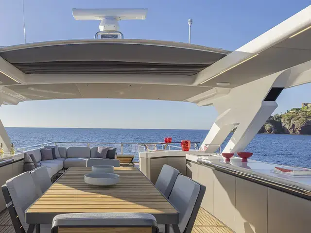 Absolute Navetta 75