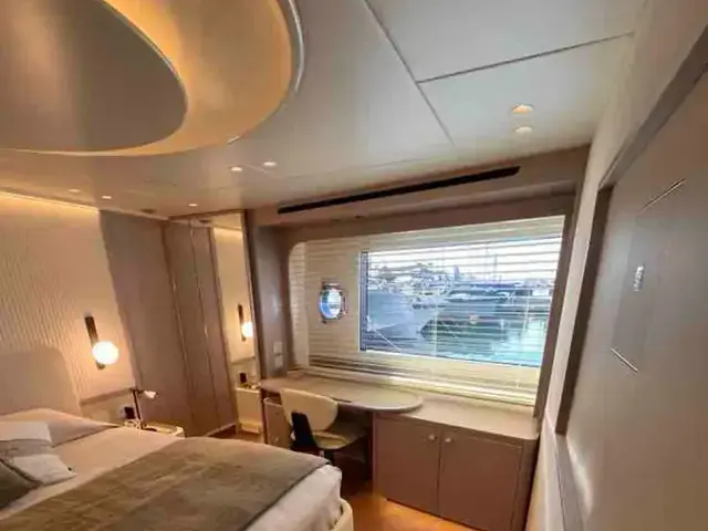 Absolute Navetta 70