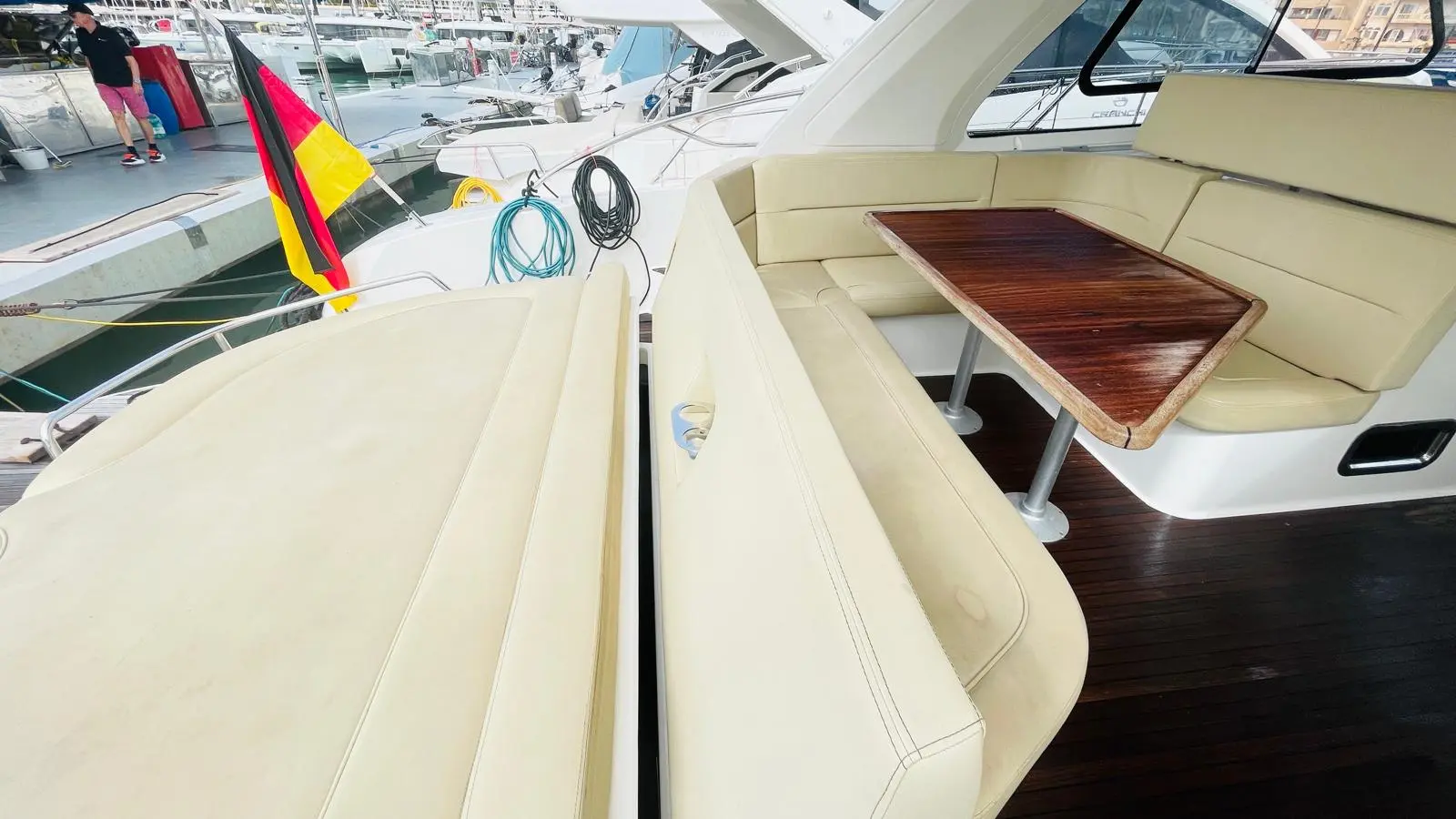 2012 Bavaria 43 sport