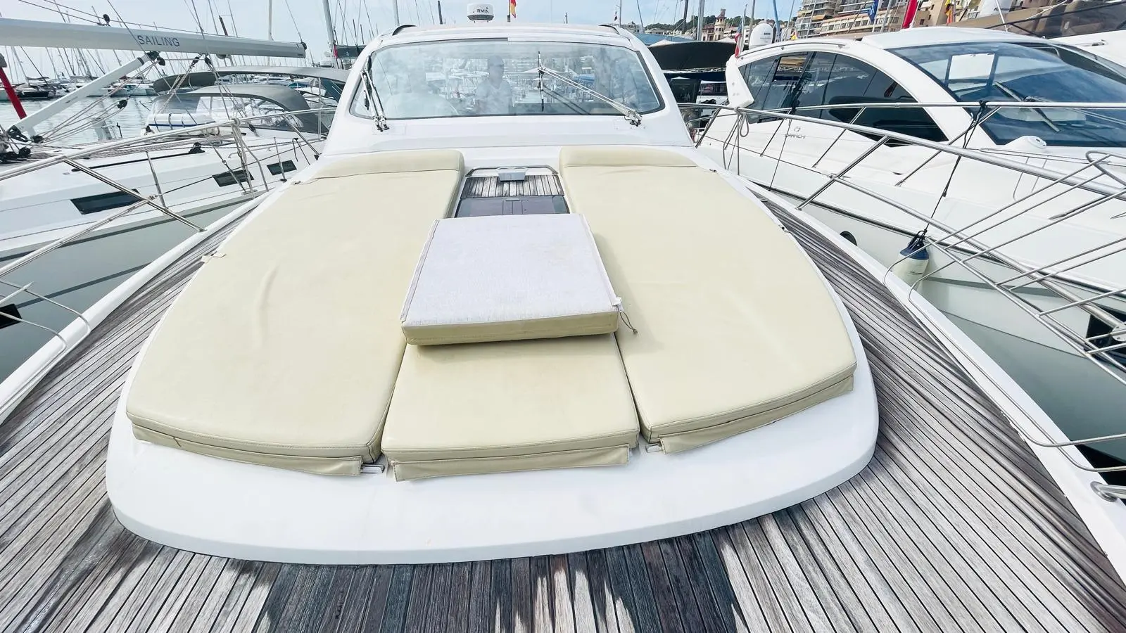 2012 Bavaria 43 sport