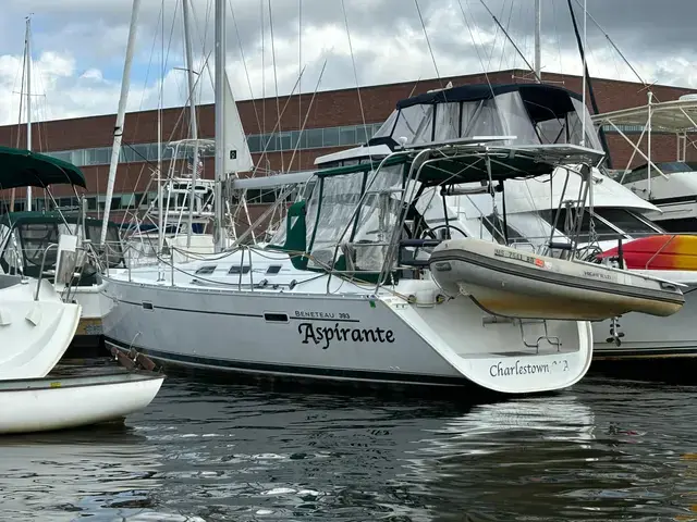 Beneteau Oceanis Clipper 393