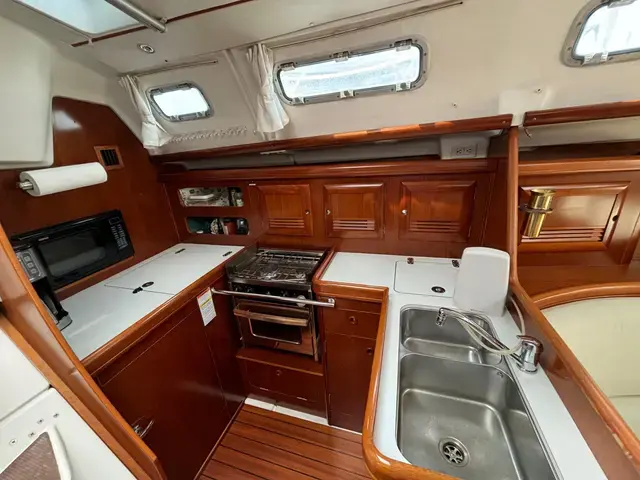 Beneteau Oceanis Clipper 393