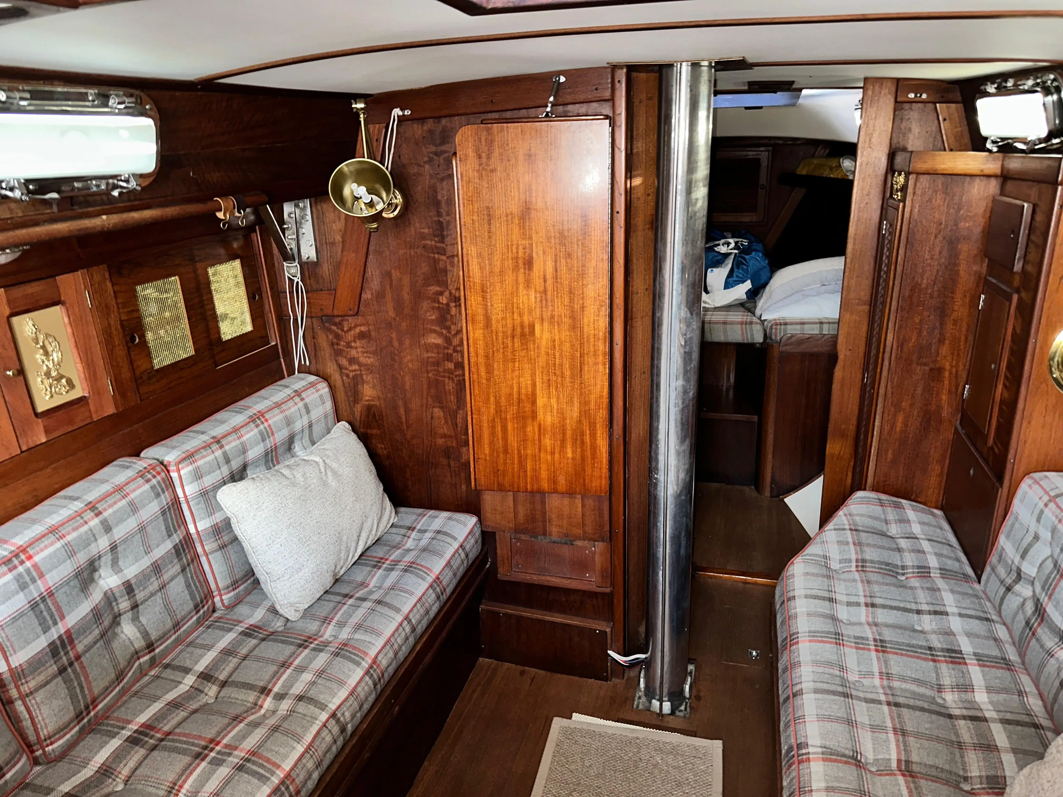 1979 Tartan 37