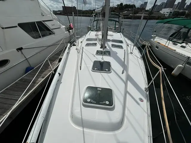 Beneteau Oceanis Clipper 393