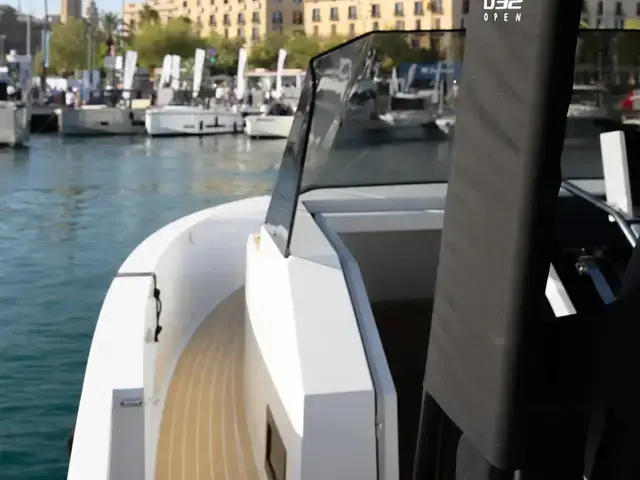 De Antonio Yachts D32 OPEN